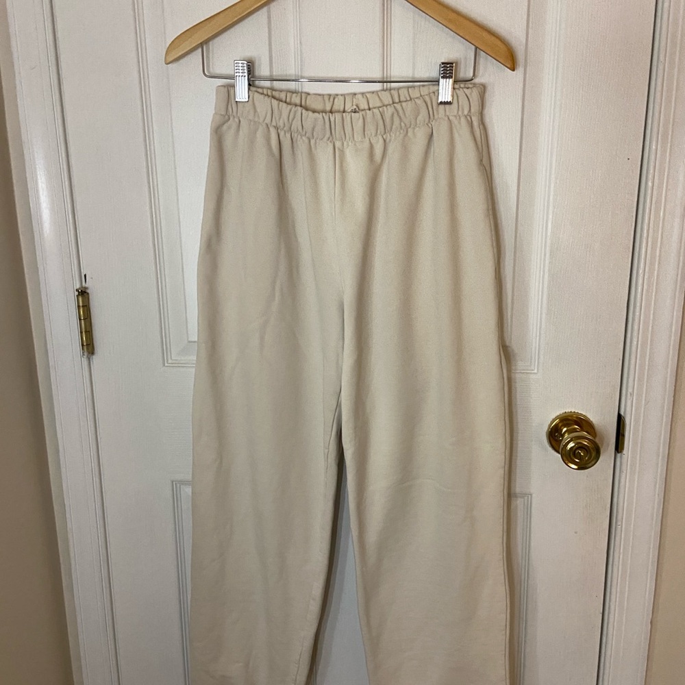 Brandy Melville Rosa Sweatpants